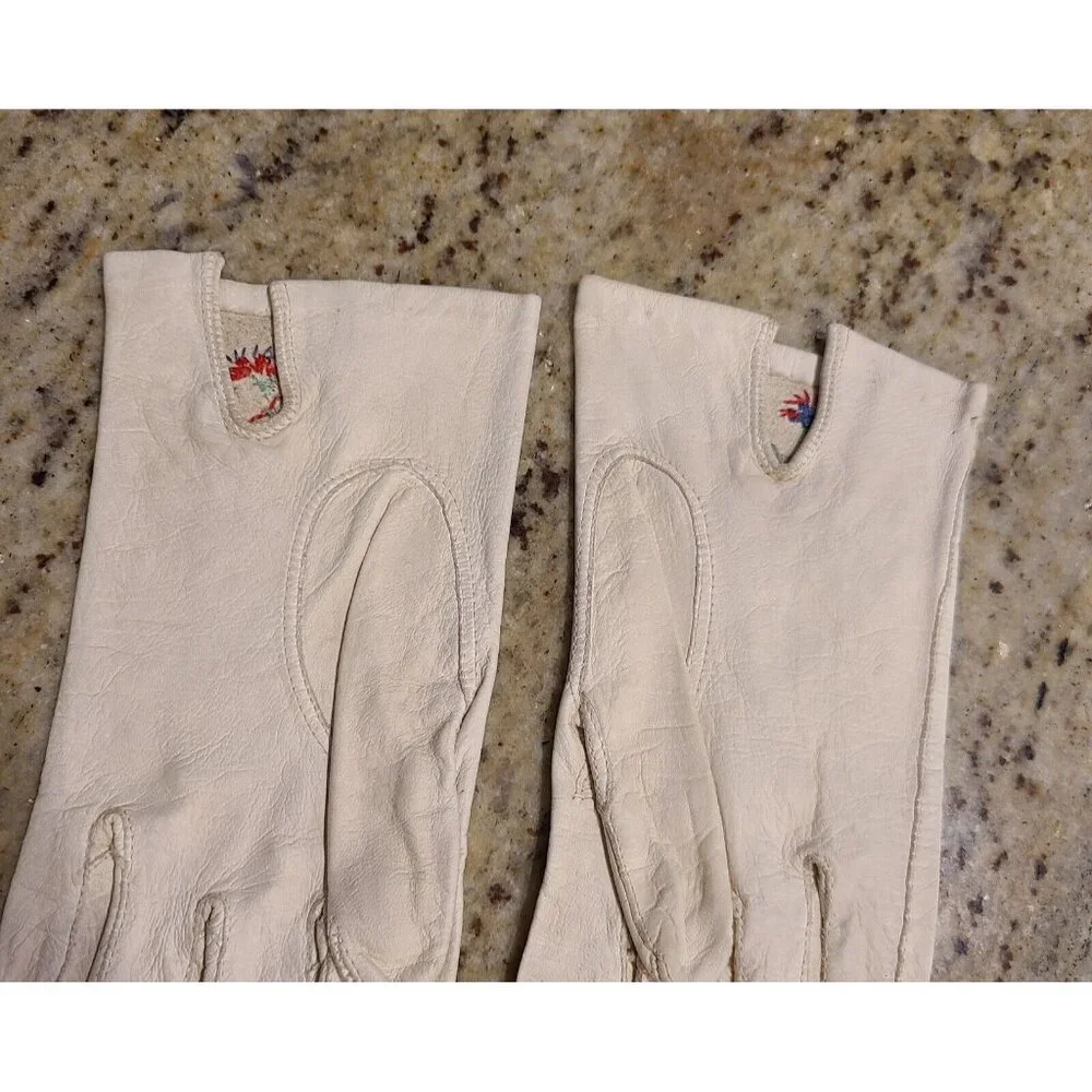 Vintage Girls Size M White Leather Formal 6.5